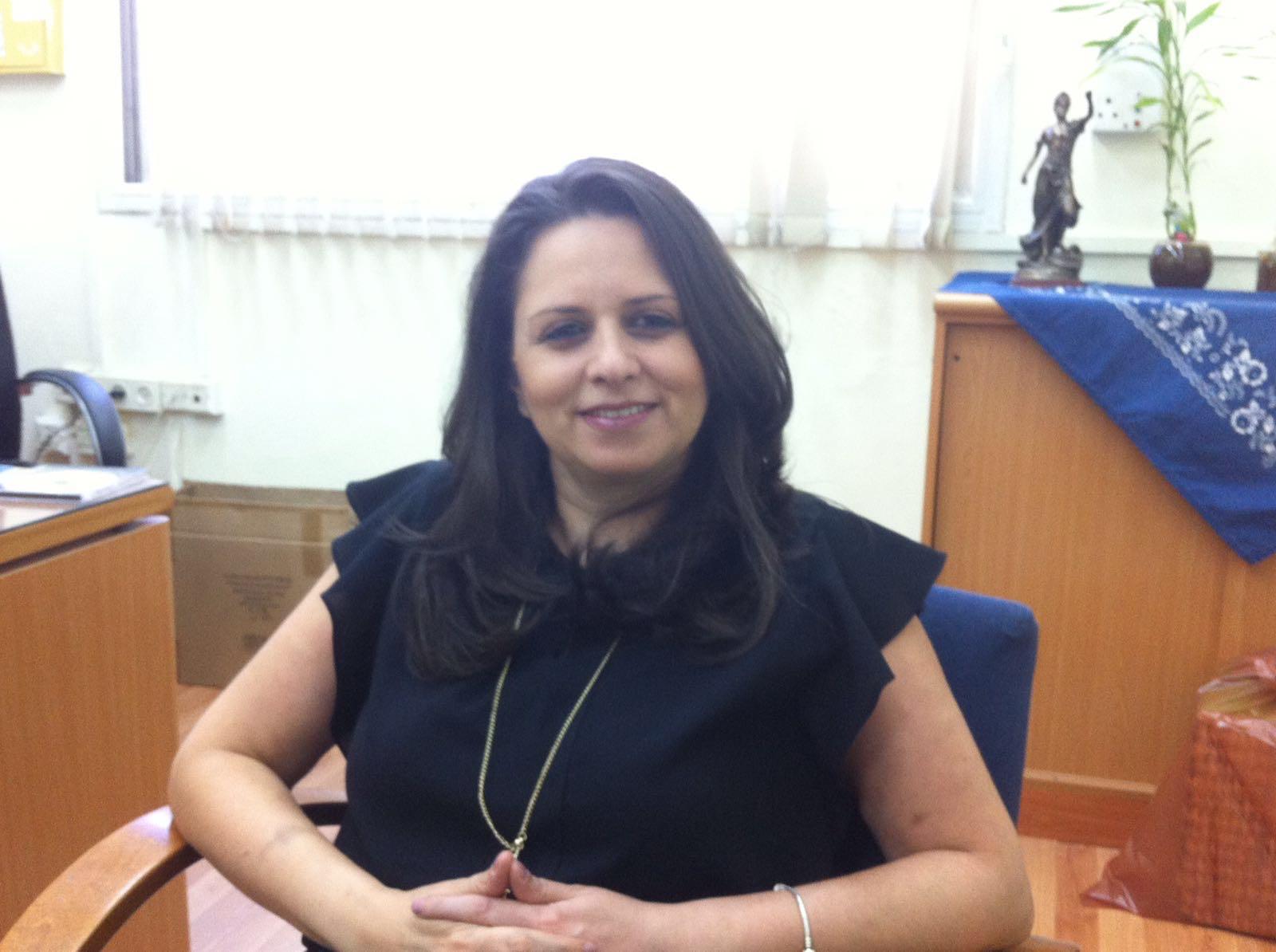 צוות רסיטל יצחקי מלווה בכתיבת עבודות אקדמיות, עבודות סמינריונית ותזה בחברת רייט פור יו